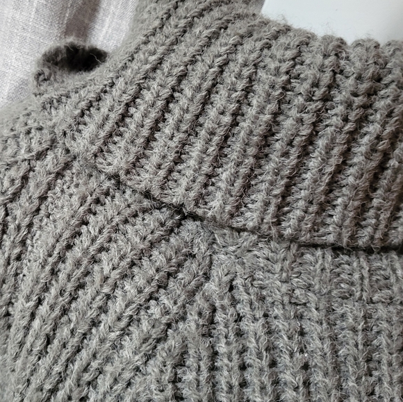 KISMET Pointelle Turtle Neck Sweater dress In gray size M women sweater - Picture 9 of 10